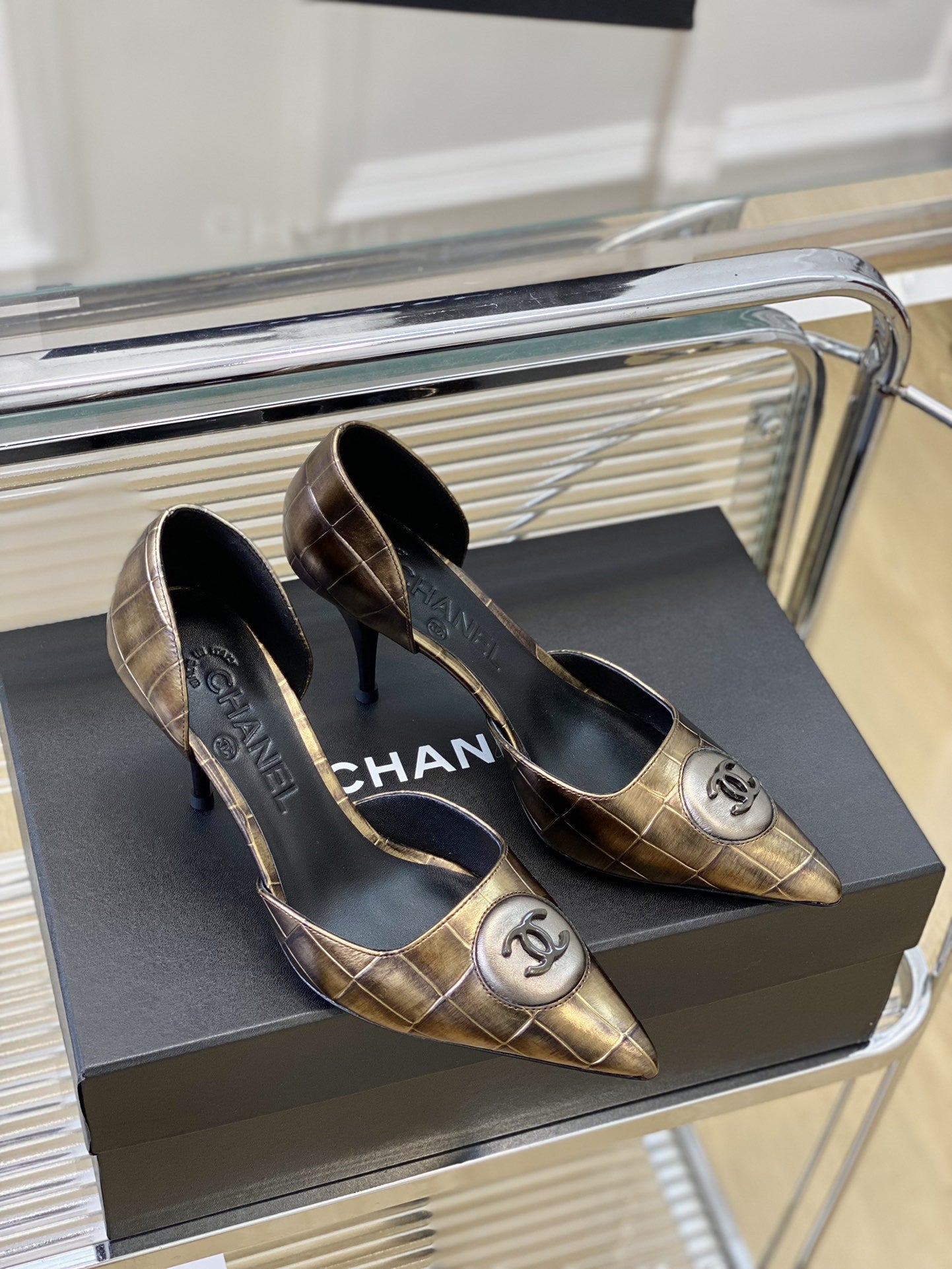 High Quality Luxury Chanel Side Empty High Heels