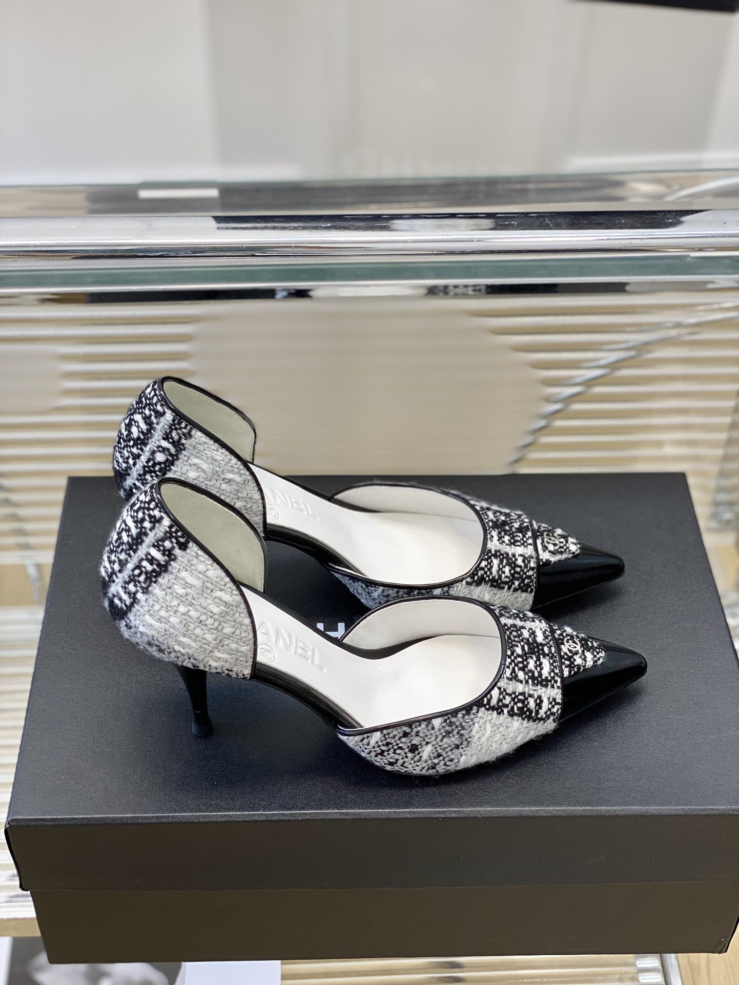 High Quality Luxury Chanel Side Empty High Heels – Style 41862 product detail