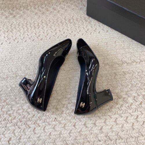 High Quality Luxury Chanel New Patent Leather Shoes – Style 98726 product detail