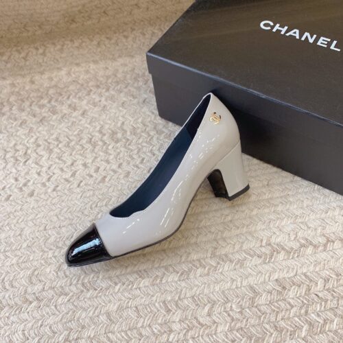 High Quality Luxury Chanel New Patent Leather Shoes – Style 60870 product detail