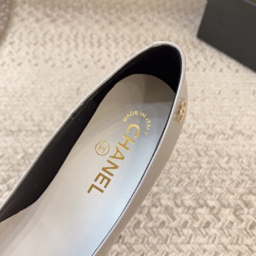 High Quality Luxury Chanel New Patent Leather Shoes – Style 60870 product detail