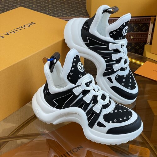High Quality Luxury Louis Vuitton Hardware Casual Sports Daddy Shoes – Style 93603 product detail