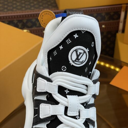 High Quality Luxury Louis Vuitton Hardware Casual Sports Daddy Shoes – Style 93603 product detail