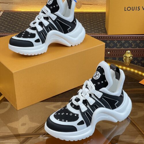 High Quality Luxury Louis Vuitton Hardware Casual Sports Daddy Shoes – Style 93603 product detail