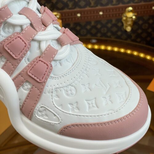 High Quality Luxury Louis Vuitton Hardware Casual Sports Daddy Shoes – Style 59139 product detail