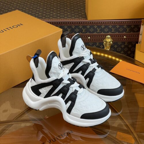 High Quality Luxury Louis Vuitton Hardware Casual Sports Daddy Shoes – Style 91907