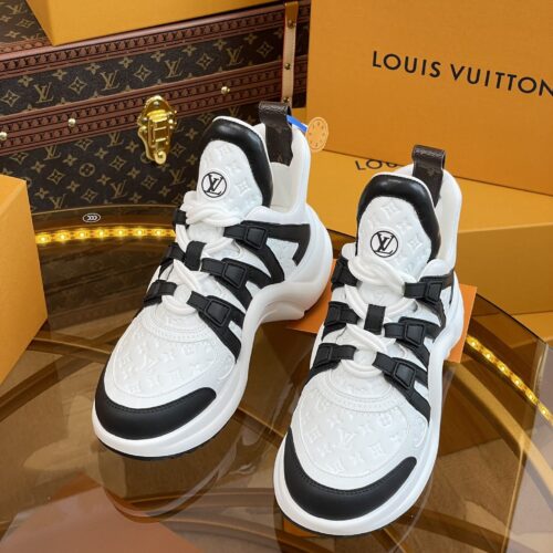 High Quality Luxury Louis Vuitton Hardware Casual Sports Daddy Shoes – Style 91907 product detail