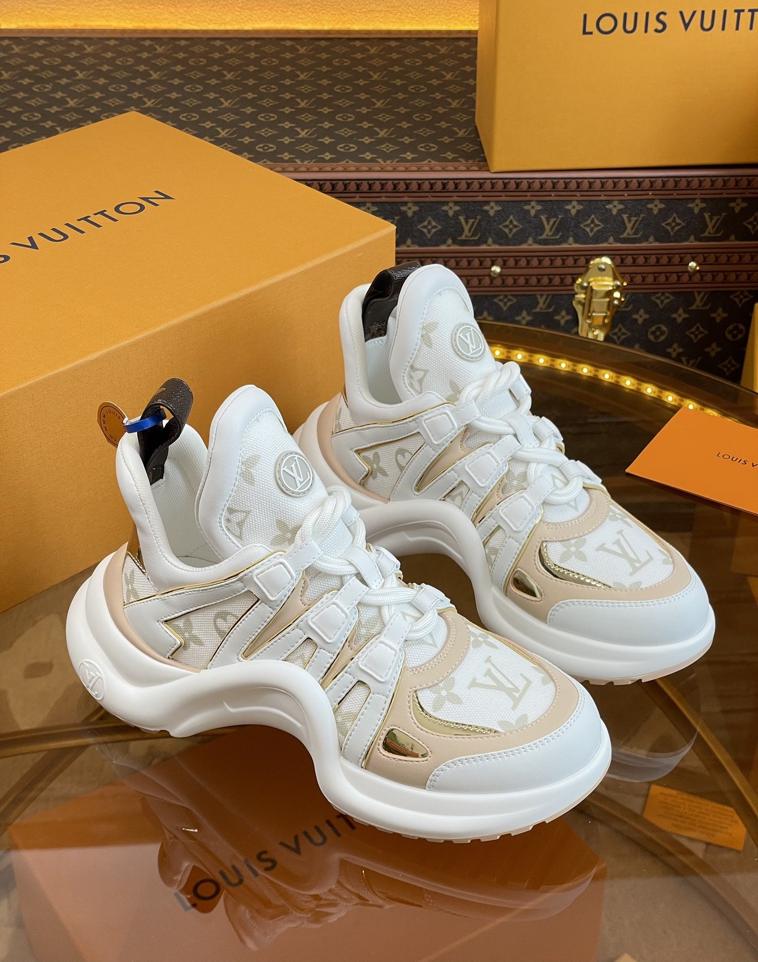 High Quality Luxury Louis Vuitton Hardware Casual Sports Daddy Shoes – Style 24675