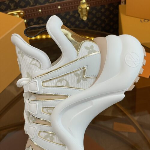 High Quality Luxury Louis Vuitton Hardware Casual Sports Daddy Shoes – Style 24675 product detail
