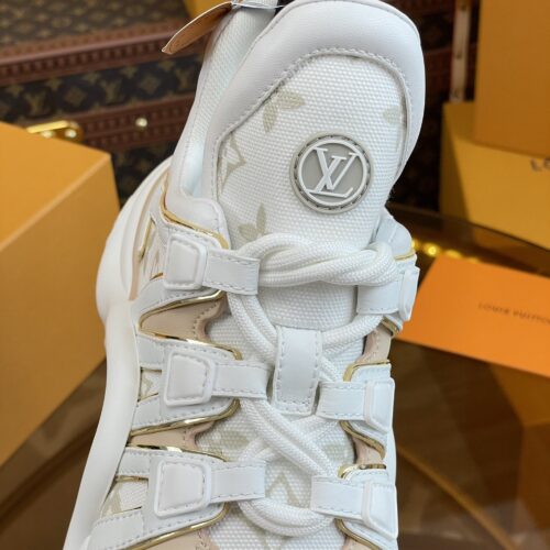 High Quality Luxury Louis Vuitton Hardware Casual Sports Daddy Shoes – Style 24675 product detail