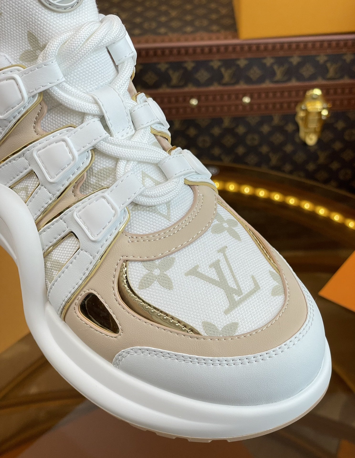 High Quality Luxury Louis Vuitton Hardware Casual Sports Daddy Shoes – Style 24675 product detail