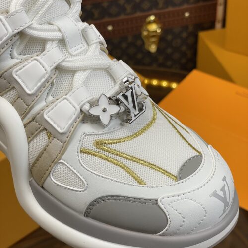 High Quality Luxury Louis Vuitton Hardware Casual Sports Daddy Shoes – Style 90211 product detail