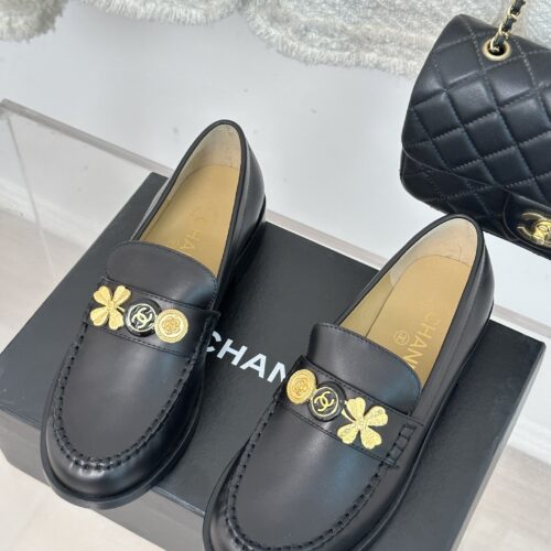 High Quality Luxury Chanel Classic Double C Gold Four-Leaf Clover Gold Coin Loafers – Style 81030 alternate view