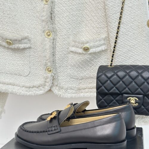 High Quality Luxury Chanel Classic Double C Gold Four-Leaf Clover Gold Coin Loafers – Style 81030 product detail