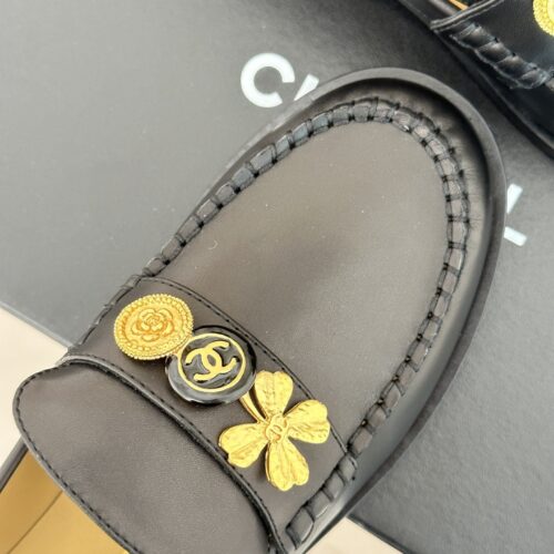 High Quality Luxury Chanel Classic Double C Gold Four-Leaf Clover Gold Coin Loafers – Style 81030 product detail
