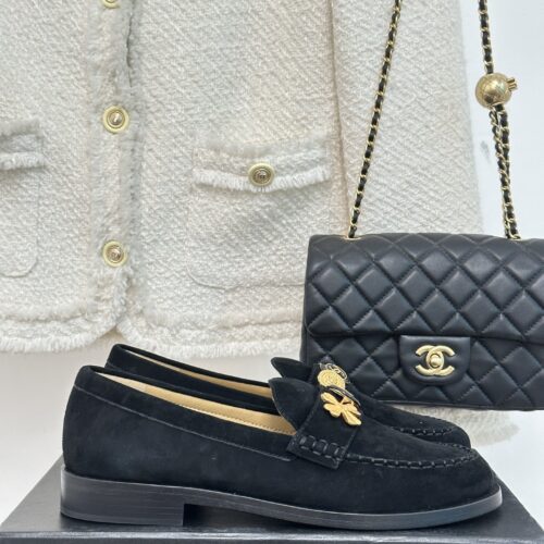 High Quality Luxury Chanel Classic Double C Gold Four-Leaf Clover Gold Coin Loafers – Style 43174 product detail