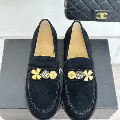High Quality Luxury Chanel Classic Double C Gold Four-Leaf Clover Gold Coin Loafers – Style 43174 product detail
