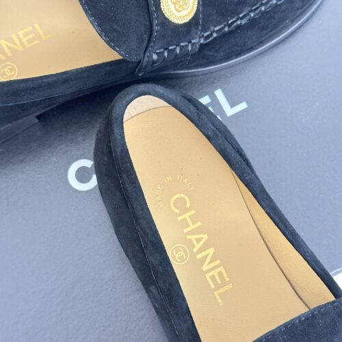 High Quality Luxury Chanel Classic Double C Gold Four-Leaf Clover Gold Coin Loafers – Style 43174 product detail