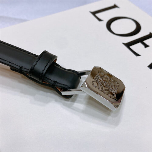 High Quality Luxury Loewe Narrow Belt In Smooth Calfskin product detail