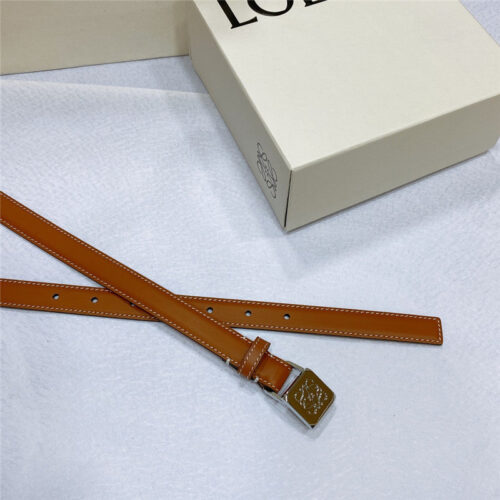 High Quality Luxury Loewe Loewe Amazona Padlock Belt In Smooth Calfskin alternate view