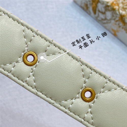 High Quality Luxury Dior New Rhombic Sheepskin Belt product detail