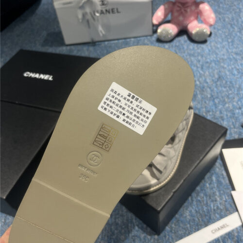 High Quality Luxury Chanel New Velcro Sandals product detail
