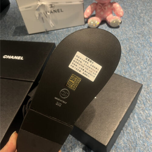 High Quality Luxury Chanel New Velcro Sandals – Style 82054 product detail