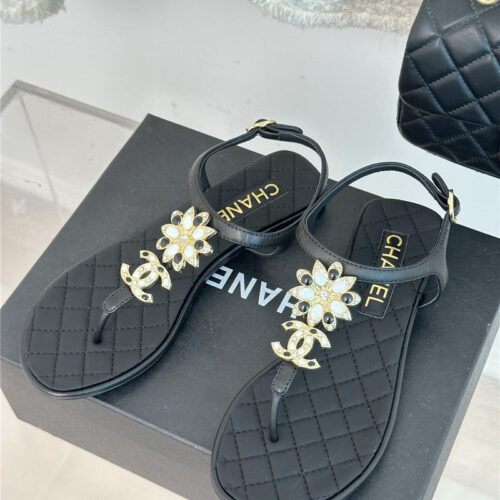 High Quality Luxury Chanel Camellia Double C Pinch Sandals