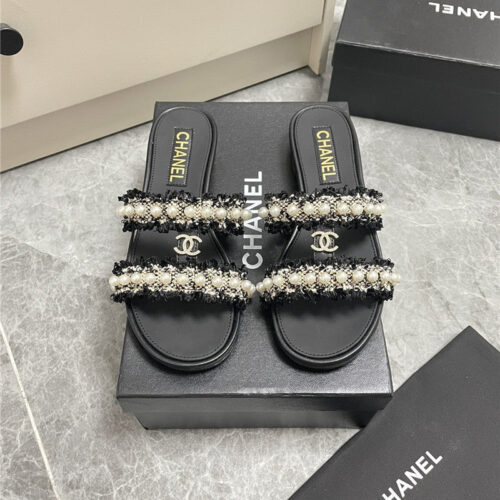 High Quality Luxury Chanel New Pearl Buckle Slippers product detail