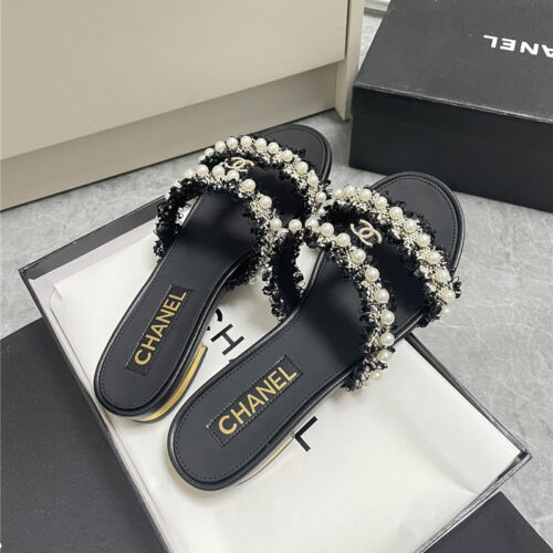 High Quality Luxury Chanel New Pearl Buckle Slippers product detail