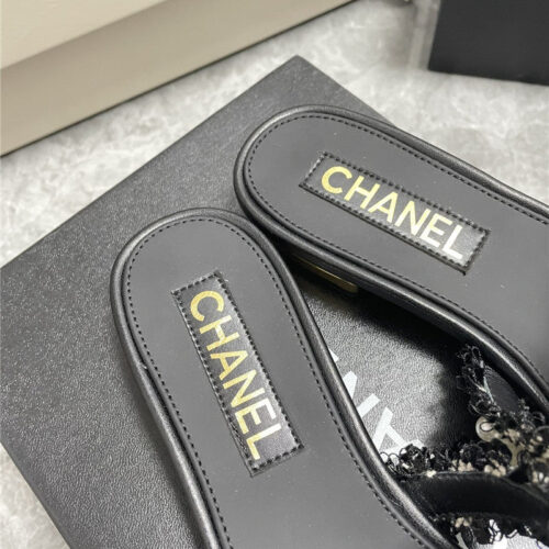 High Quality Luxury Chanel New Pearl Buckle Slippers product detail