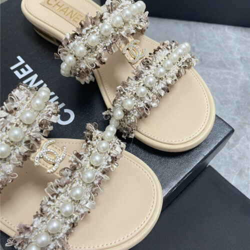 High Quality Luxury Chanel New Pearl Buckle Slippers – Style 90246 product detail