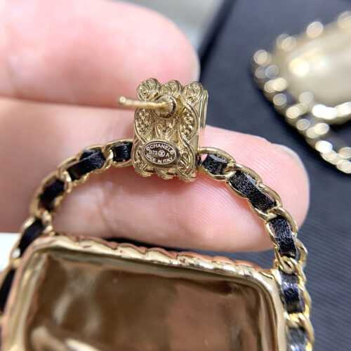 High Quality Luxury Chanel Diamond Bag Earrings – Style 49813 product detail