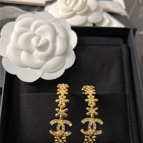 High Quality Luxury Chanel Small Incense Earrings product detail