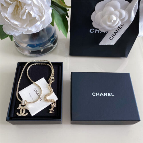 High Quality Luxury Chanel Double C Crystal Snake Bone Necklace