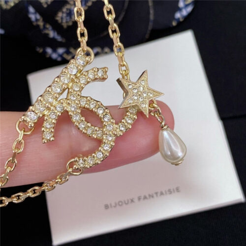High Quality Luxury Chanel Double C Pendant Star Pearl Bracelet product detail