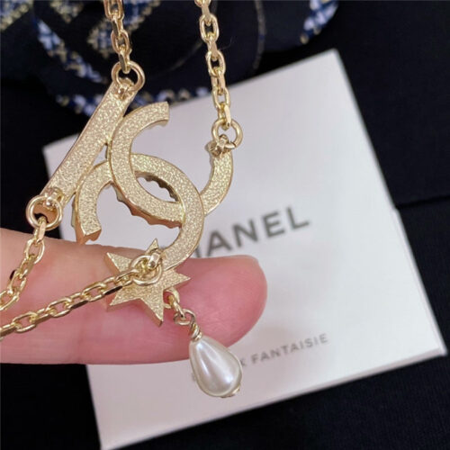 High Quality Luxury Chanel Double C Pendant Star Pearl Bracelet product detail
