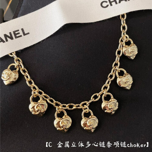 High Quality Luxury Chanel Chain And Heart Necklace product detail
