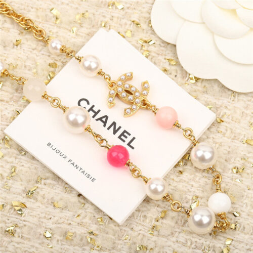 High Quality Luxury Chanel Fragrance Necklace – Style 49980 product detail