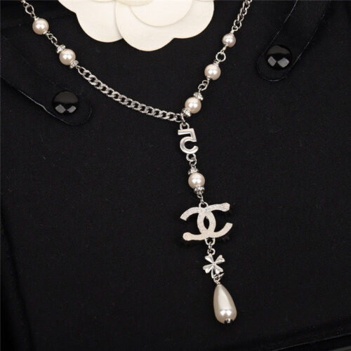 High Quality Luxury Chanel Fragrance Necklace – Style 49981 product detail