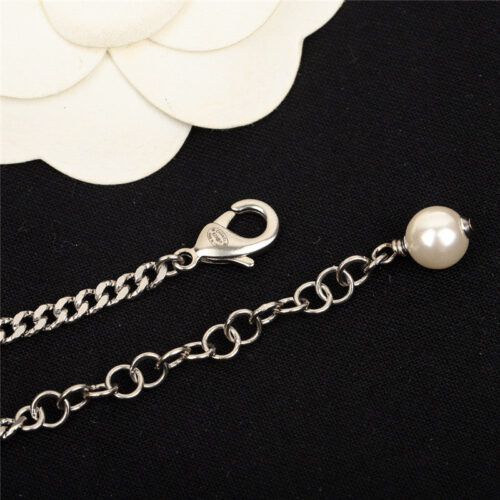 High Quality Luxury Chanel Fragrance Necklace – Style 49981 product detail