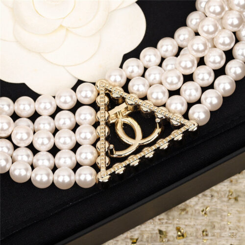 High Quality Luxury Chanel Five Layer Pearl Triangle Necklace product detail