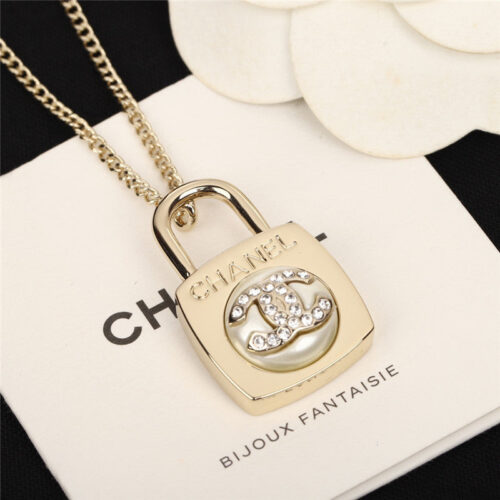 High Quality Luxury Chanel Latest Lock Necklace alternate view