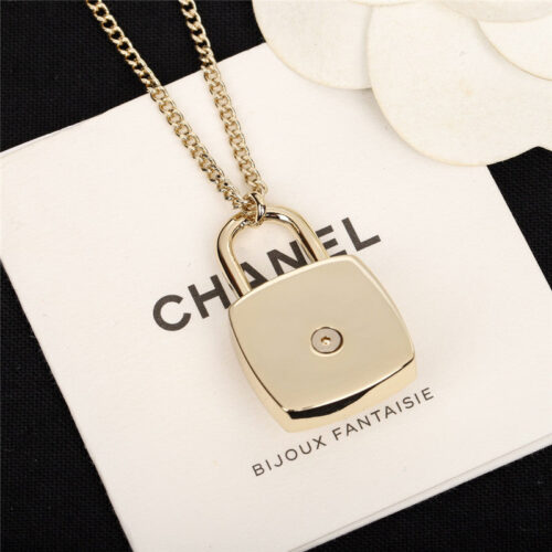 High Quality Luxury Chanel Latest Lock Necklace product detail