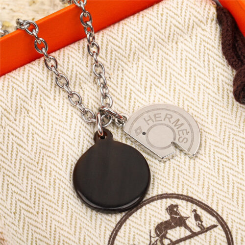 High Quality Luxury Hermes Horse Head Necklace product detail