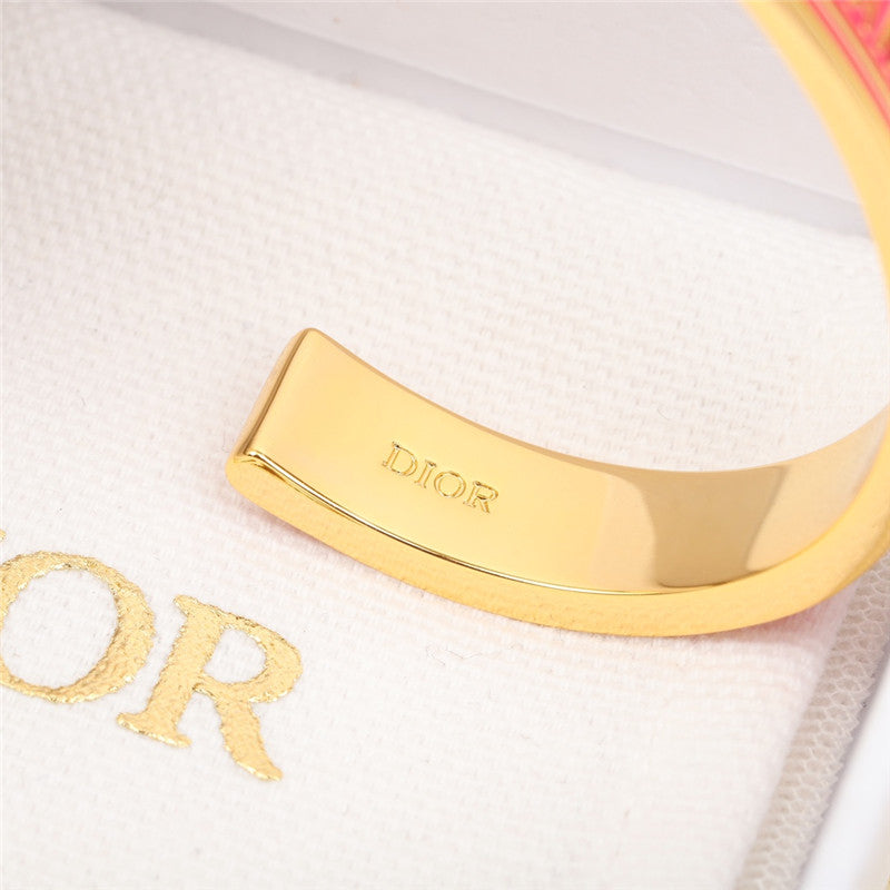 High Quality Luxury Dior D Letter Open Bracelet – Style 50683 product detail