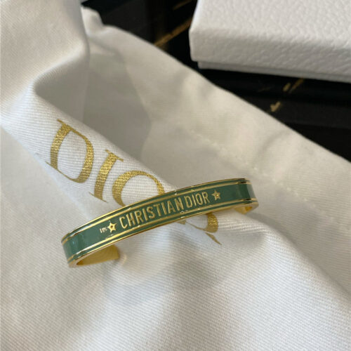 High Quality Luxury Dior D Letter Open Bracelet – Style 50688 product detail