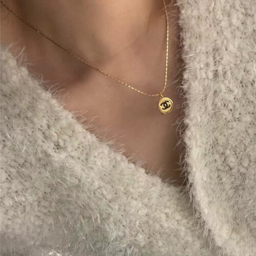 High Quality Luxury Chanel Fragrance Necklace – Style 49982 alternate view