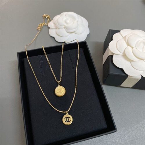 High Quality Luxury Chanel Fragrance Necklace – Style 49986 alternate view