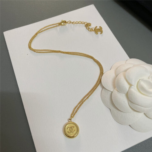 High Quality Luxury Chanel Fragrance Necklace – Style 49986 product detail